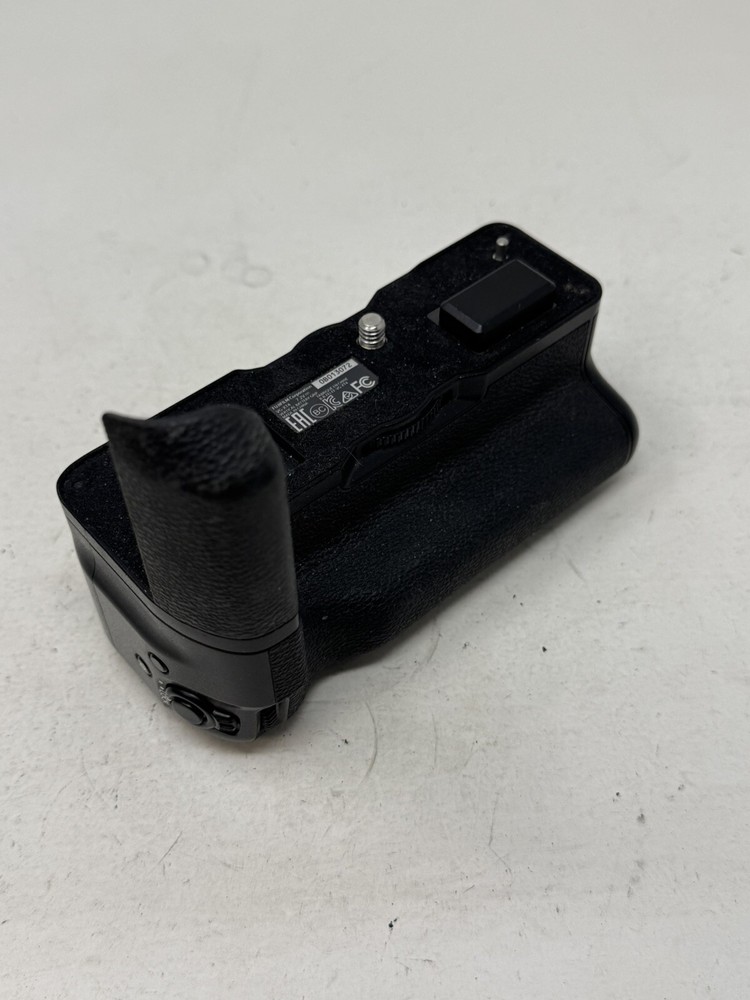 FUJIFILM VG-XT4 Vertical Battery Grip w/Battery Insert, Clean