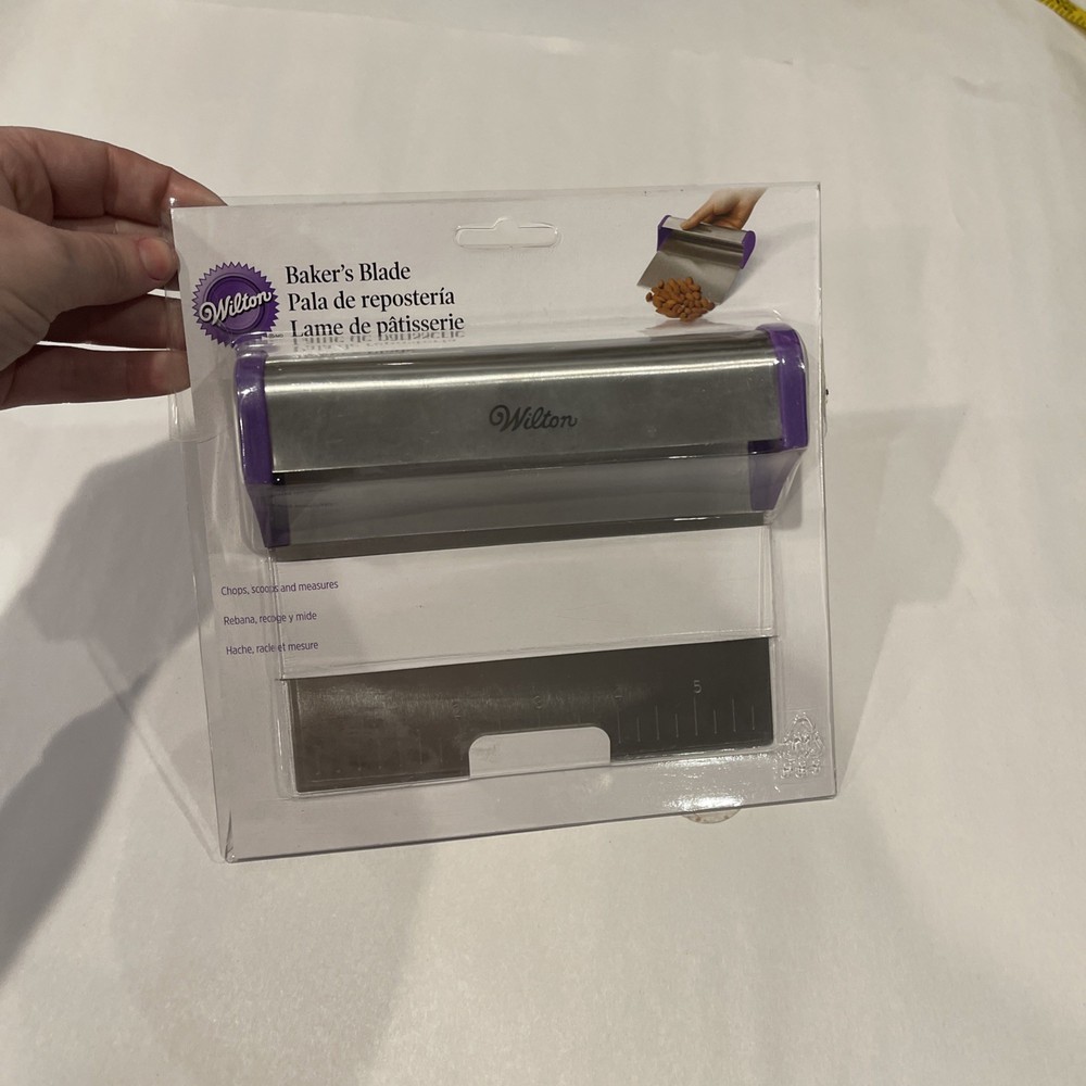 Wilton Cake Baking Baker Blade Chops Scoops And Measures