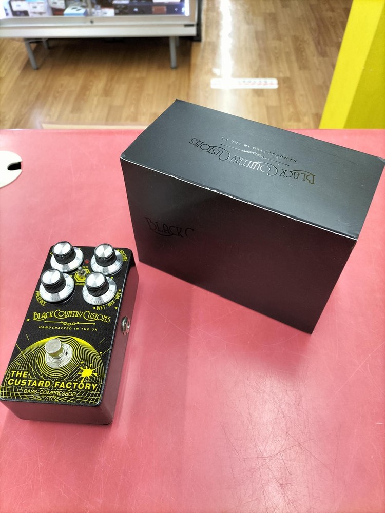 LANEY THE CUSTERD FACTORY Bass Compressor