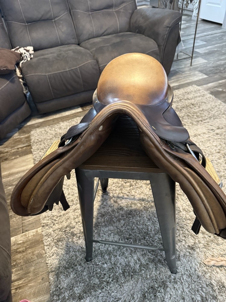 Frank Baines English Saddle