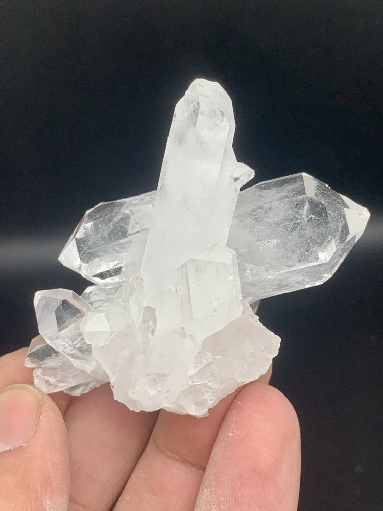 394 Carats Clear Quartz Cluster Specimen.