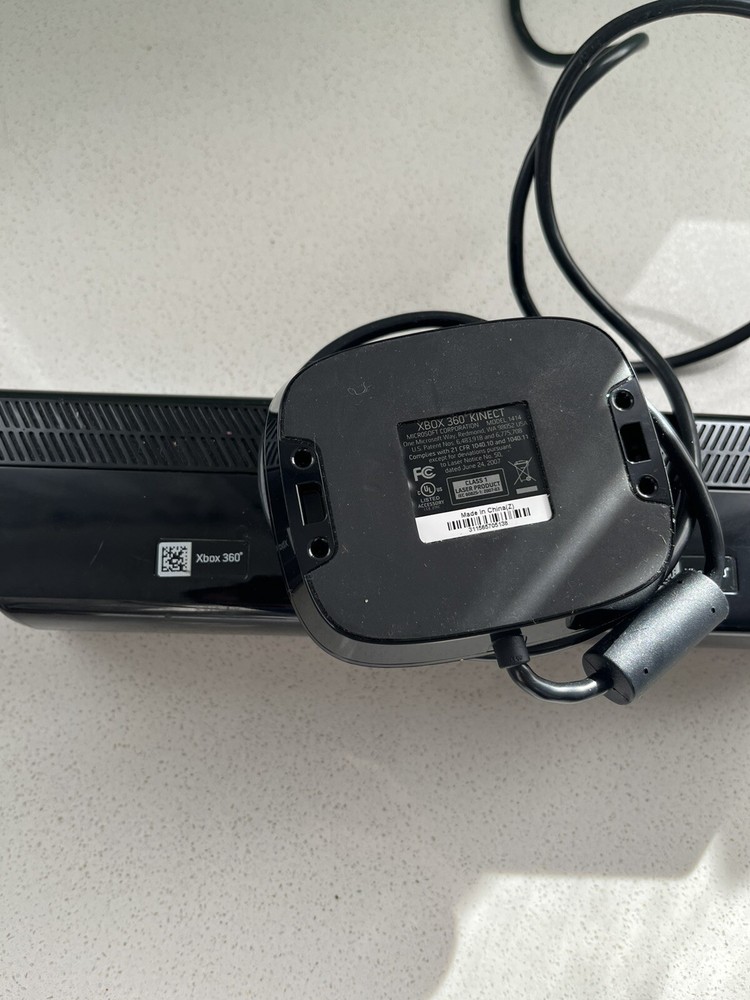 Microsoft 1414 Xbox 360 Kinect Sensor Bar Only - Black - Tested Working