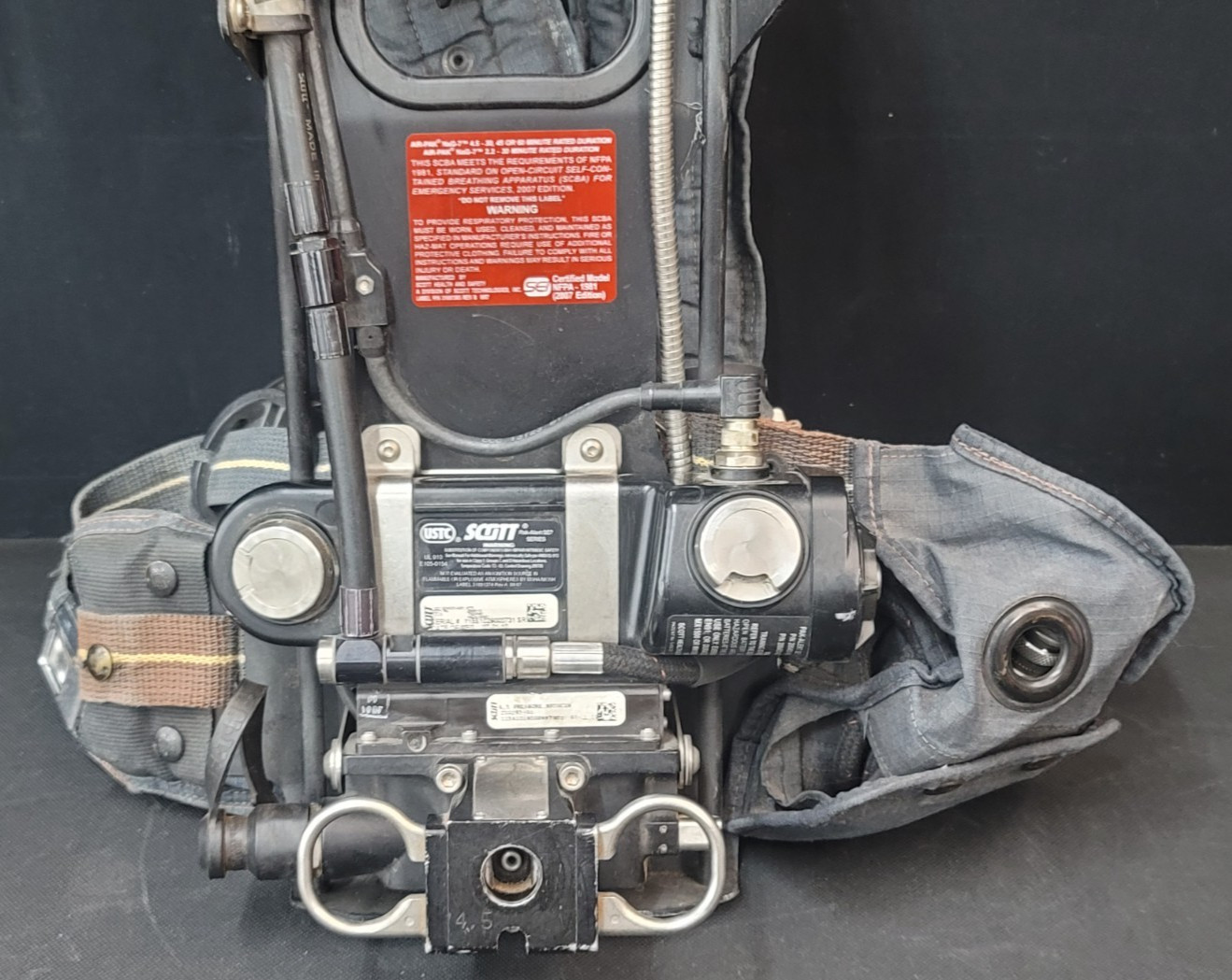 SCOTT 4.5 SCBA Harness w/ E-Z Flo Regulator, PAK-ALERT SE7 Series
