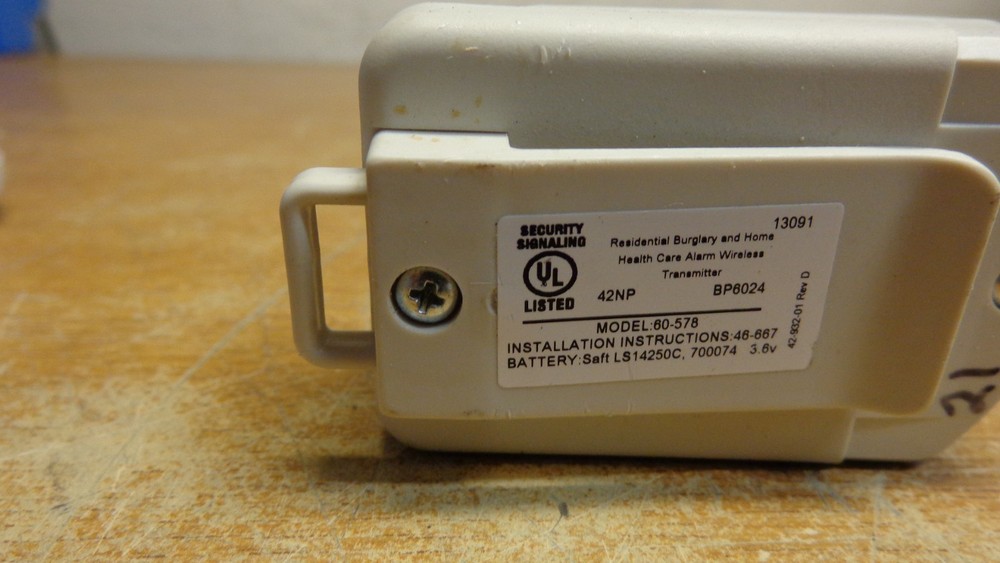 Interlogix GE Security Signaling 60-578 Wireless Water-Resistant Panic Button