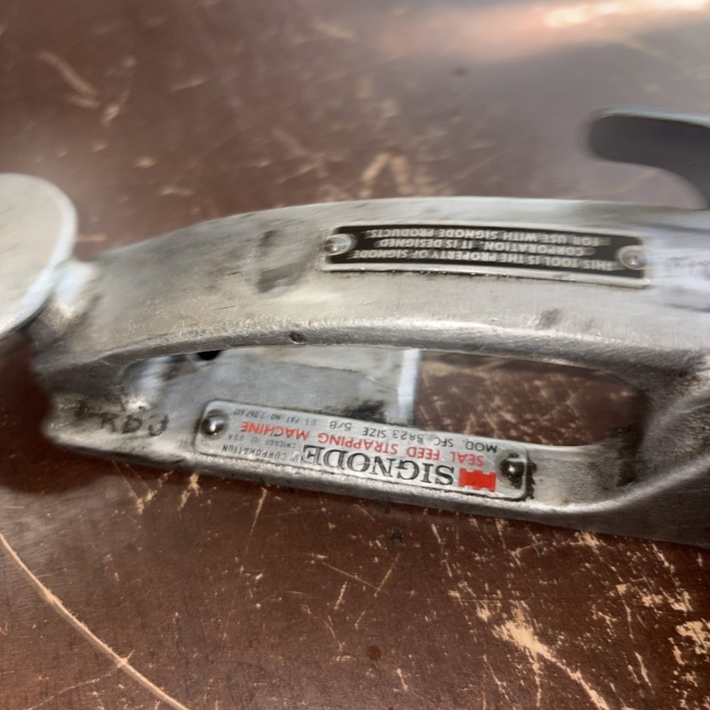 Signode Seal Feed Strapping Machine Model SFC5823 Size 5/8