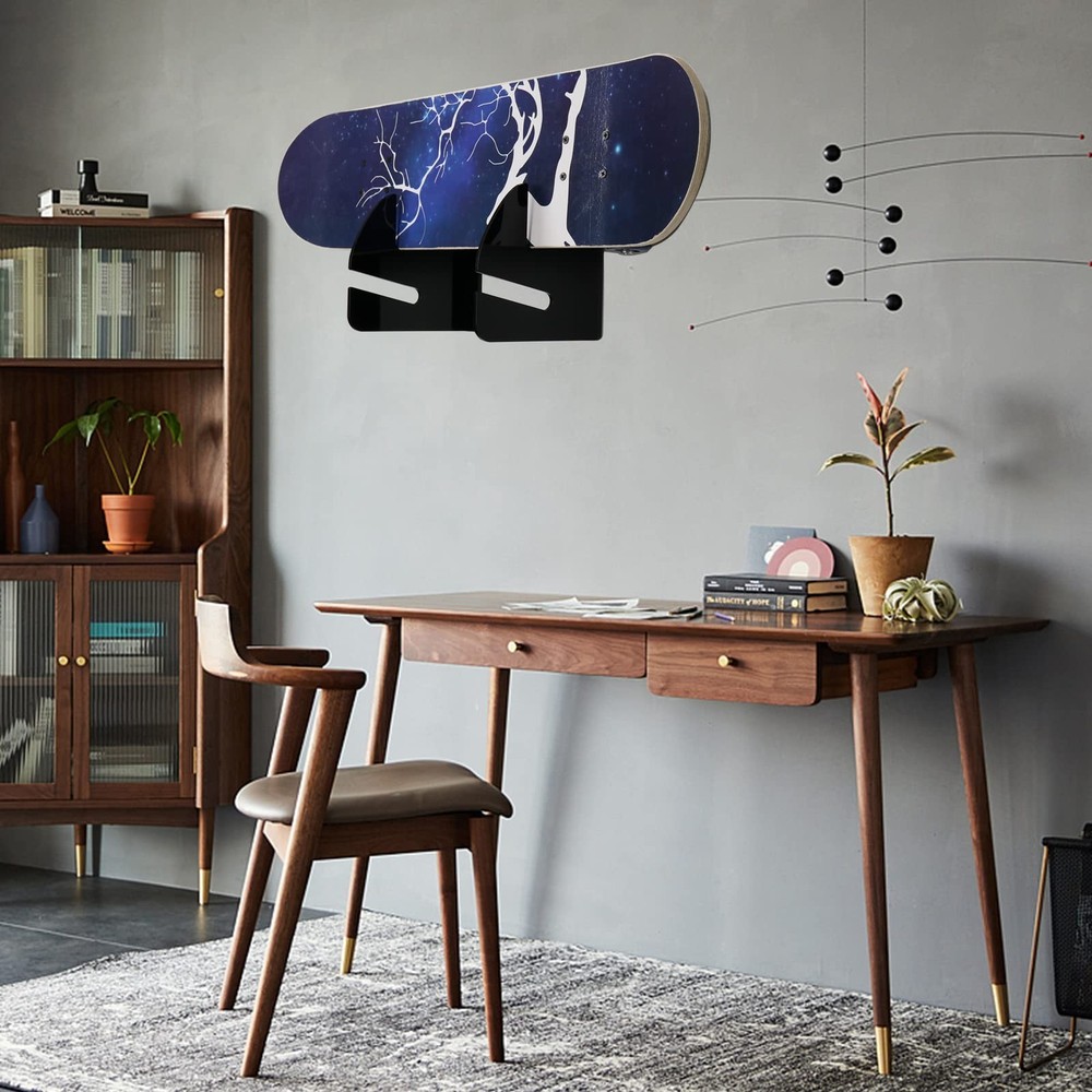 Wall-Mounted Skateboard Mount - Space-Saving Horizontal Display Rack for Secu...