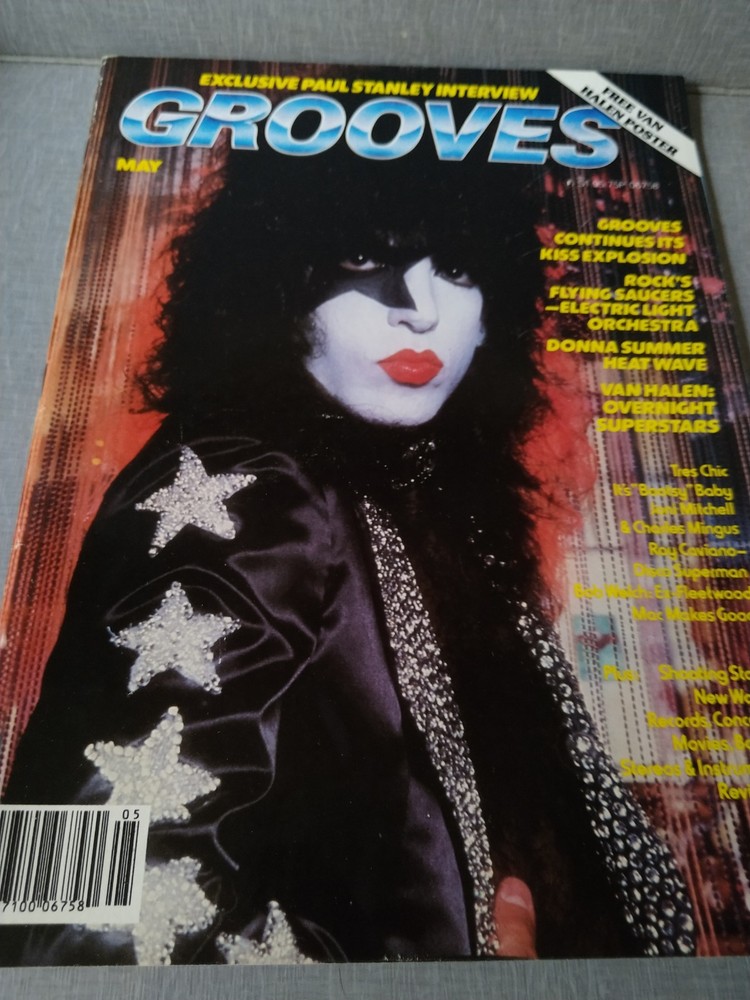 KISS Grooves Magazine May 1979 No Van Halen poster. Nice.