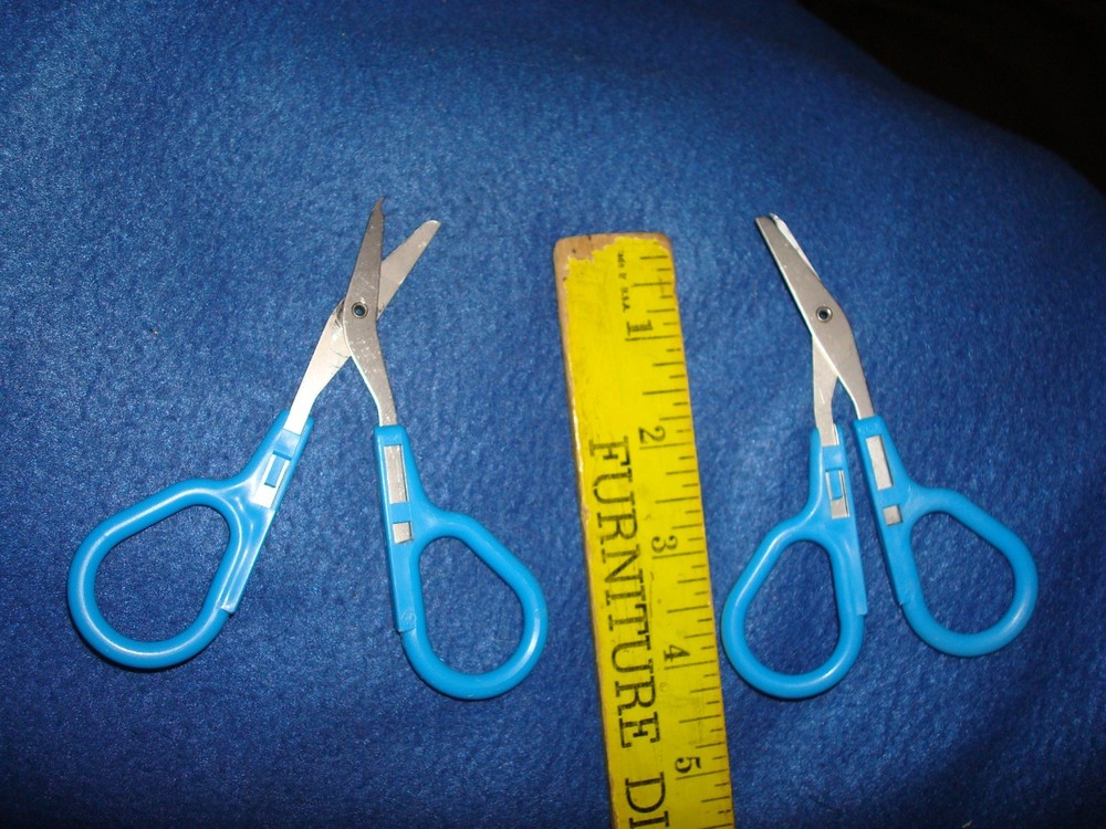 2-Pcs Unique Embroidery Craft Scissors with One Hook Blade -Sewing Thread Cutter