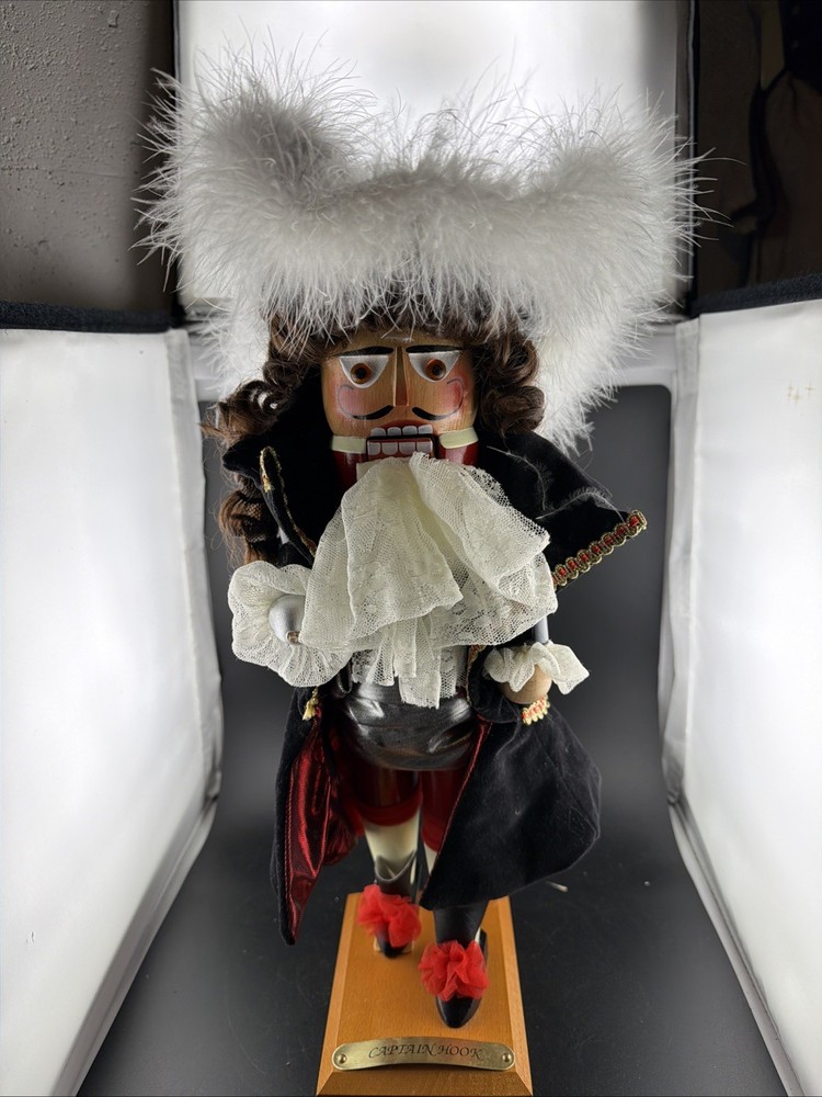 Vintage Signed Steinbach Captain Hook Nutcracker German Handcrafted 18" READ