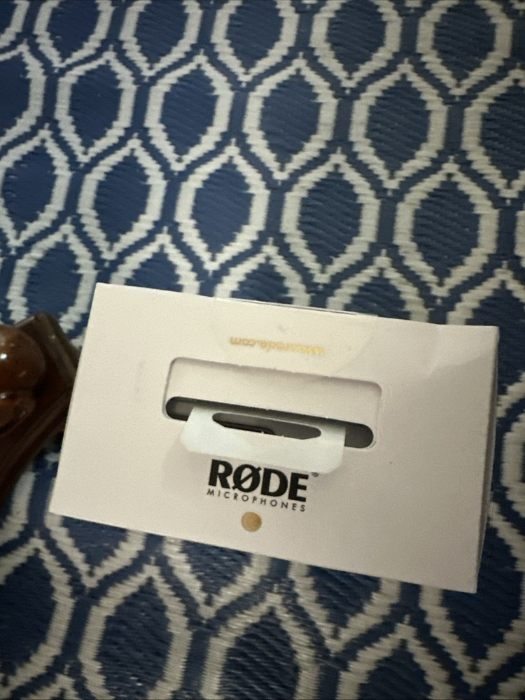 Rode VideoMic GO Lightweight On Camera Microphone