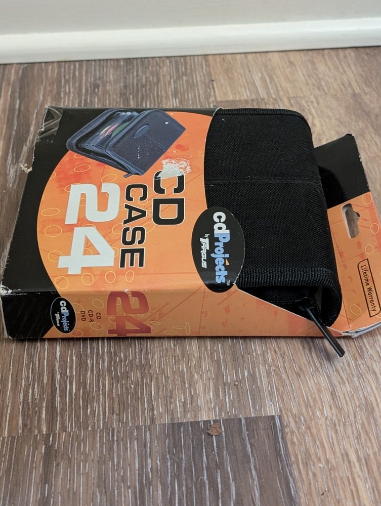 Cd Projects CD Nylon Carrying Case Holds 24 CD's