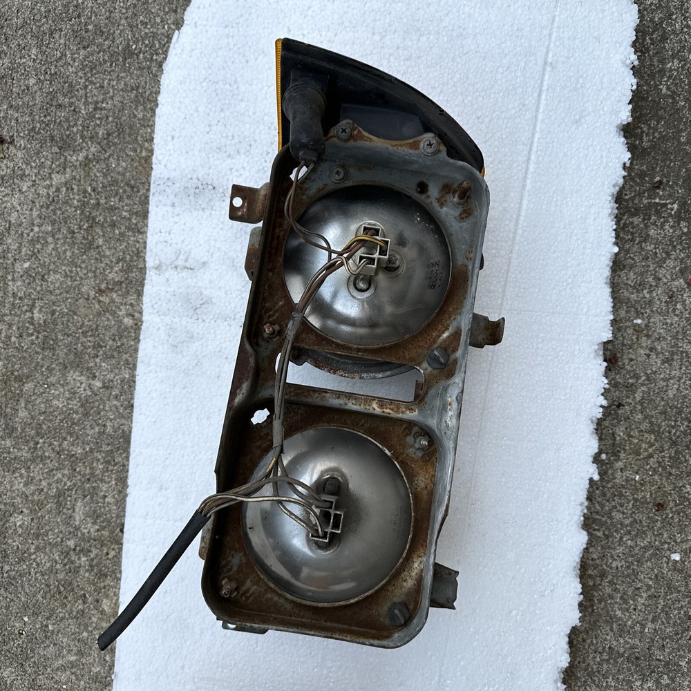 Audi 5000 main lights L/R