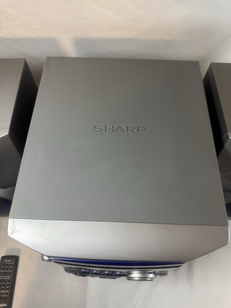 Sharp CD-XP200 Mini Component System with 3-Disc CD Changer & Speakers - Tested!