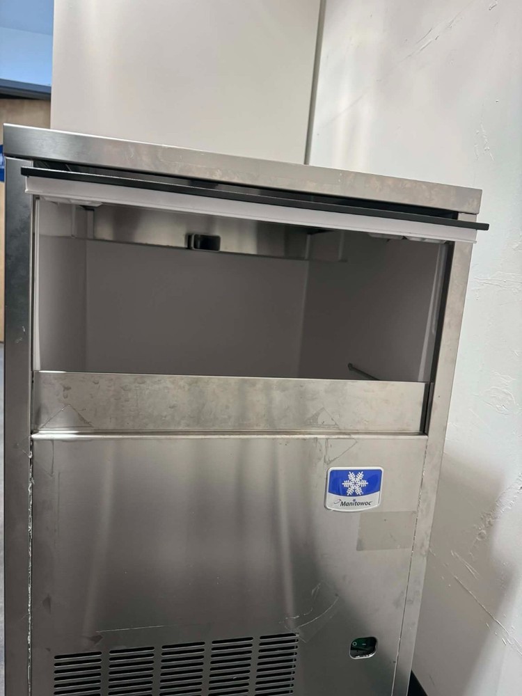 Manitowoc UFF0200A Ice Machine