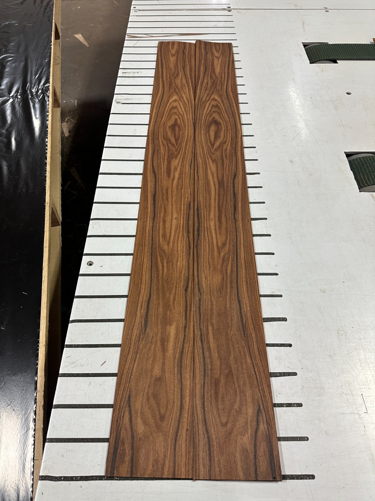 Santos Rosewood Raw Wood Veneer 2 sheets 50'' x 5'' 320C
