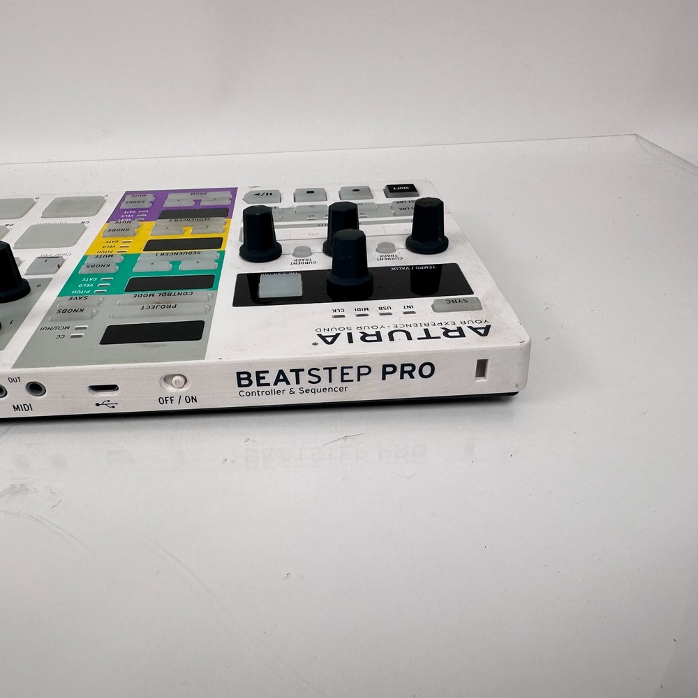 Arturia BeatStep Pro Controller & Sequencer White; AS-IS