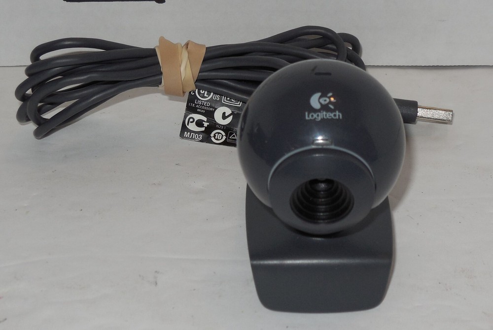 Logitech Webcam with built in Mic Model V-U0011
