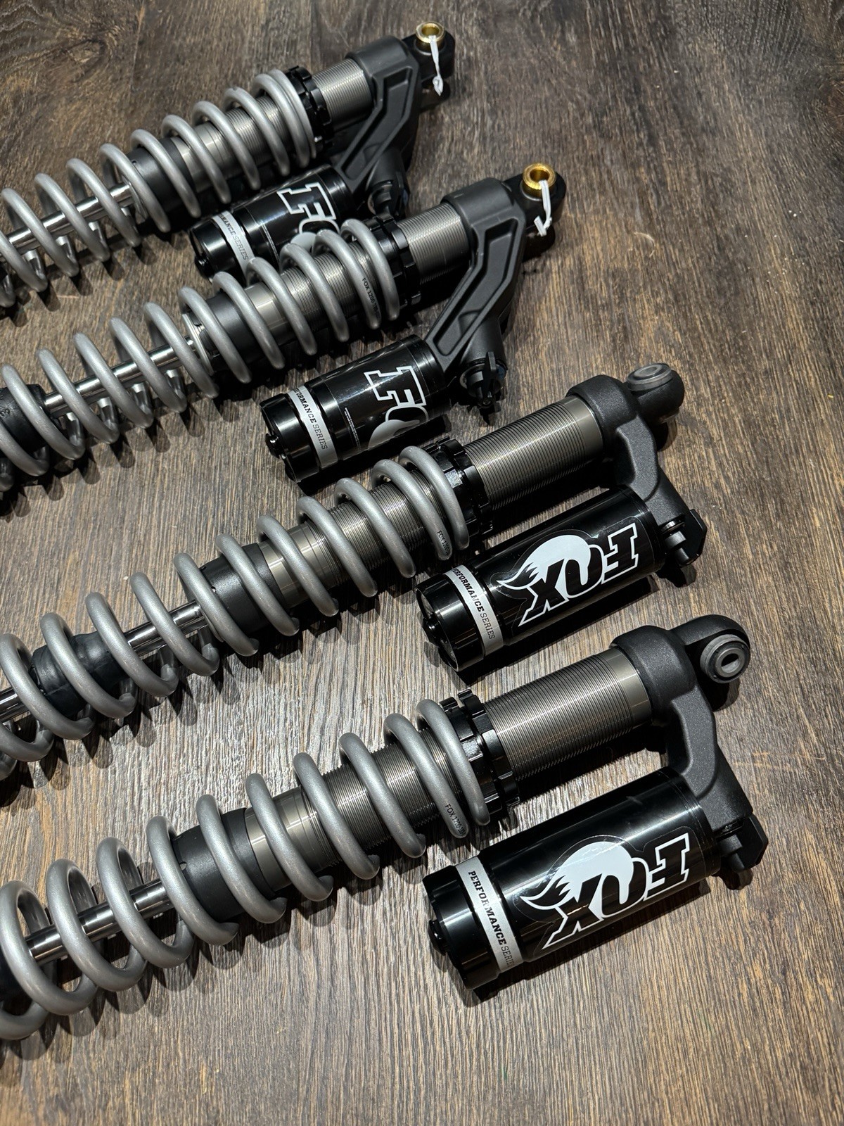 HONDA PIONEER 700 SHOCKS FOX 885‑06‑108 1.5 Podium QS3 Coil‑Over 2014–2025 (4)