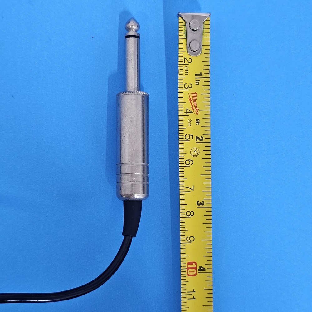 VINTAGE ROBERTS DYNAMIC MICROPHONE