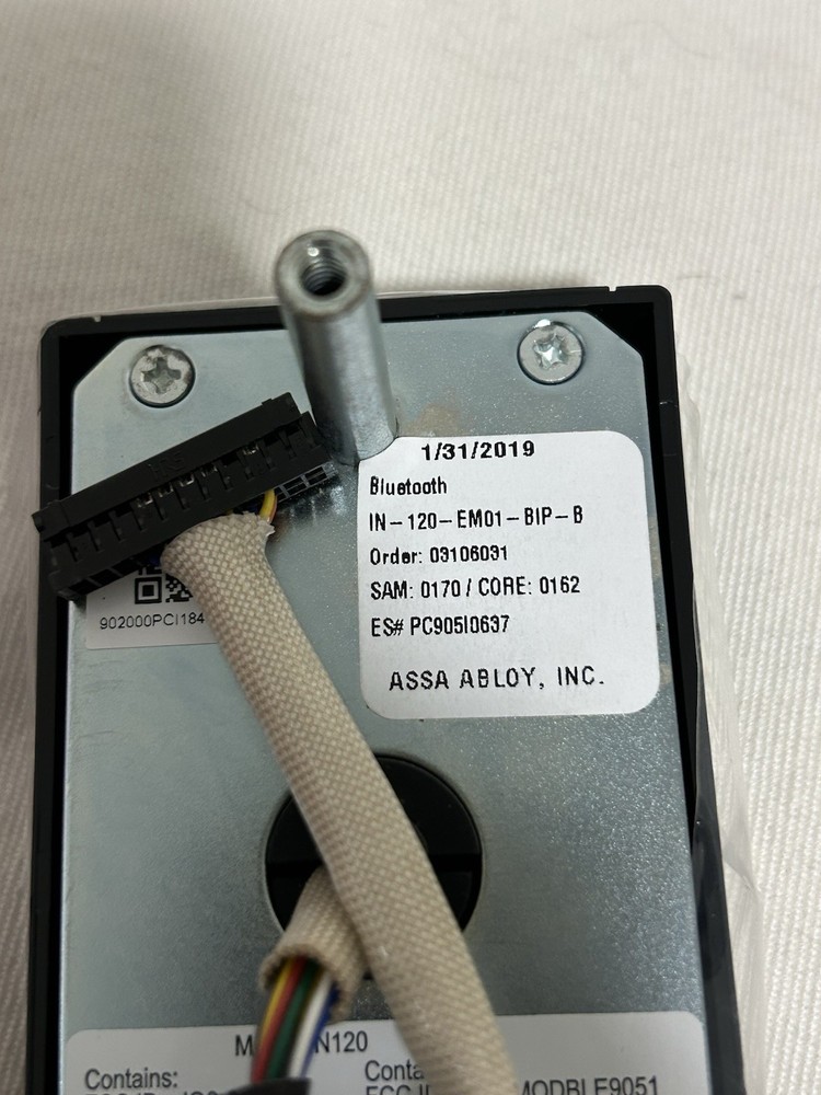 Assa Abloy IP-B Paired Reader & Controller Multiclass SE Reader
