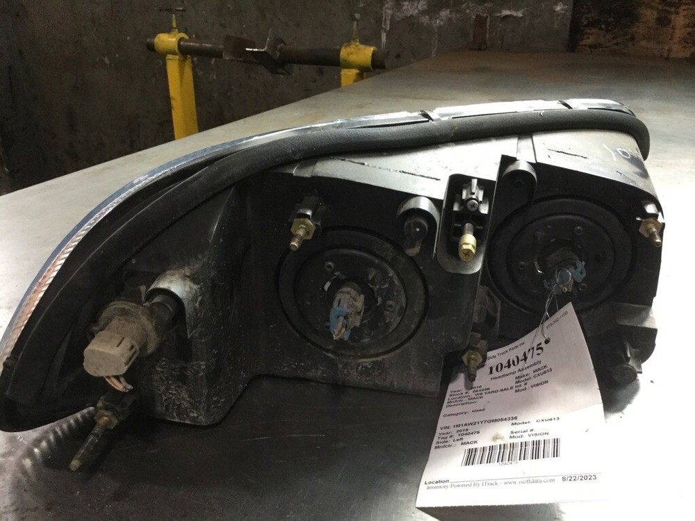 MACK VISION Headlamp Assembly