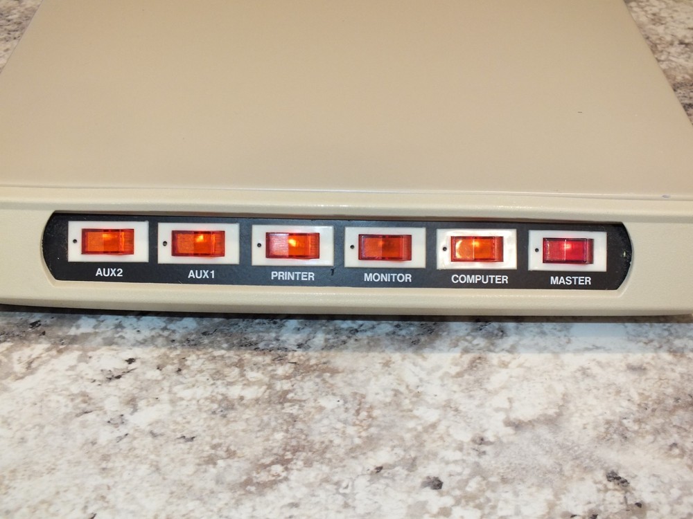 Vintage Computer Power Controller Surge Protector Model TL-777