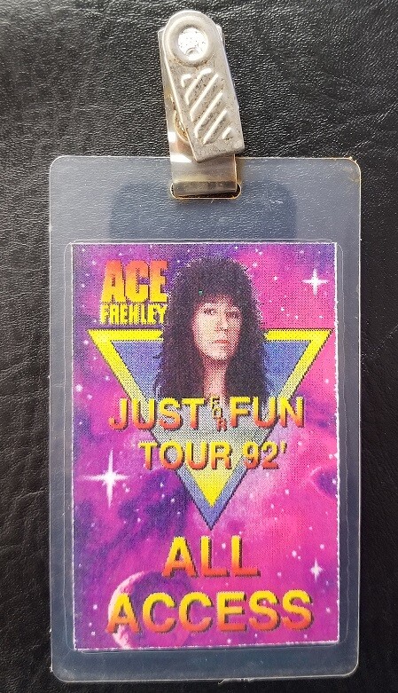 KISS / ACE FREHLEY - ORIGINAL VINTAGE 1992 WORLD TOUR LAMINATE BACKSTAGE PASS