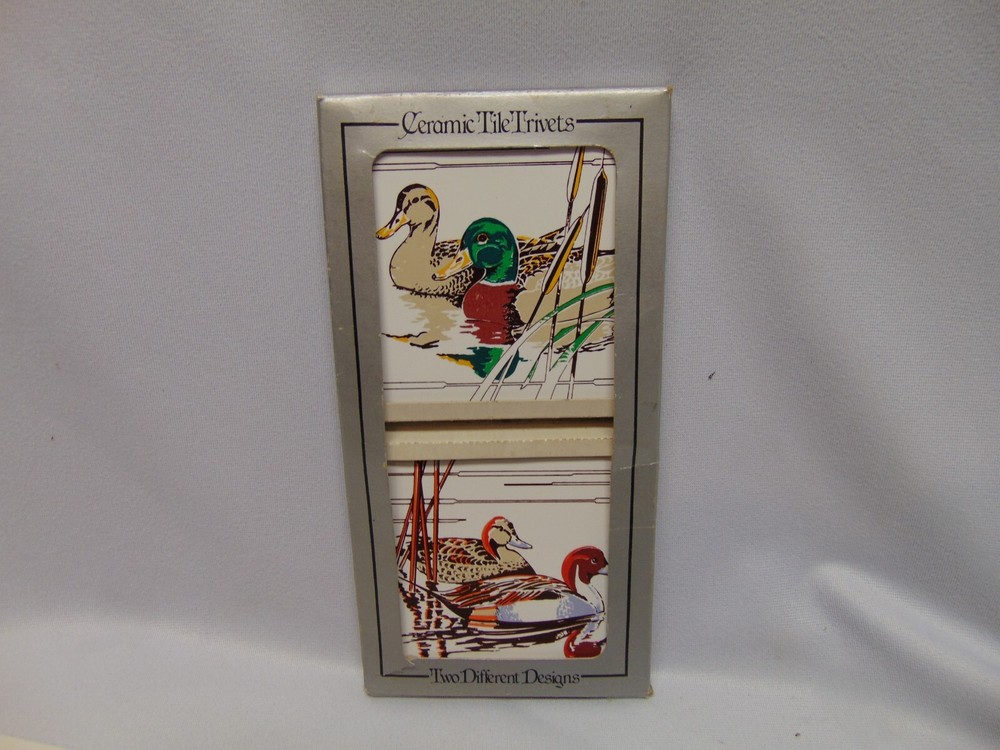 (2) Ceramic Ducks / Mallards Ceramic Tile Trivets 4" x 4" green brown red