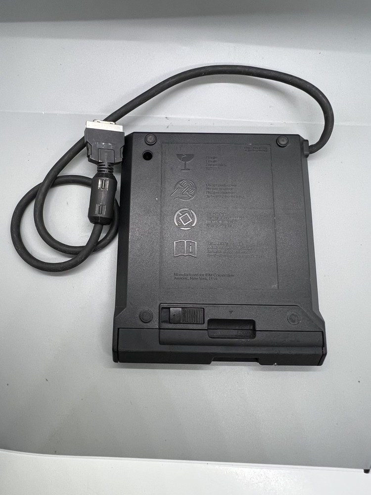 Genuine- IBM ThinkPad External 3.5” 1.44MB Floppy Disk Drive non USB- Untested