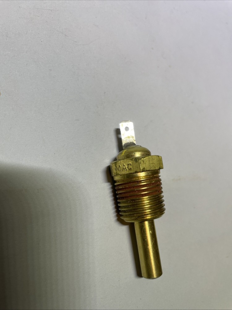 RE569037 Genuine John Deere Temperature Sender Sensor