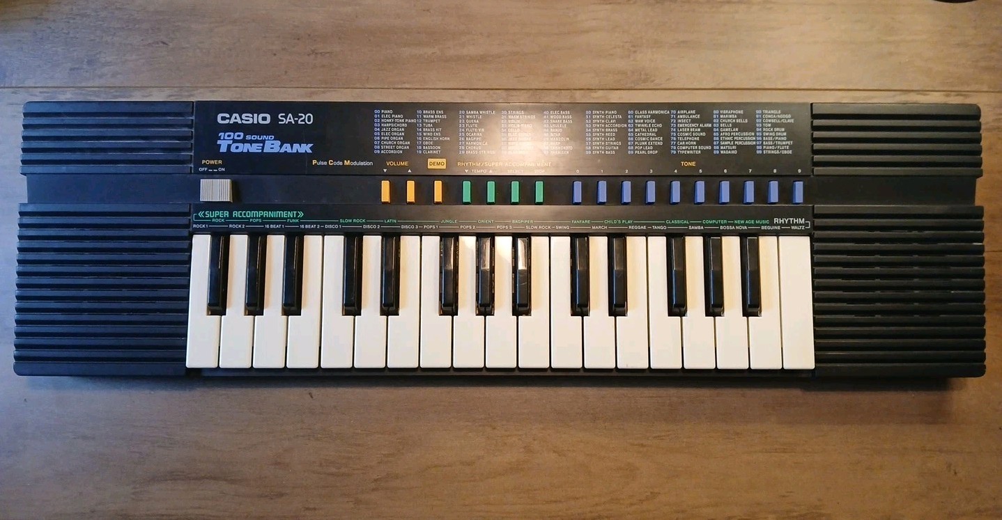 Casio SA-20 Electronic Keyboard 100 Sound Tone Bank Rhythm Super Accompaniment