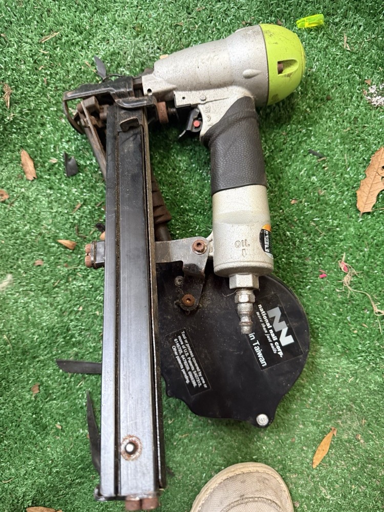 Stinger Cs150 Used Not Tested Simplex Nailer