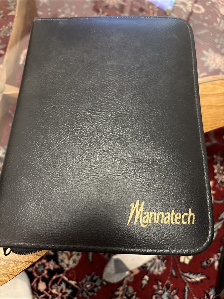 Mannatech Zippered Notebook With 8 Hole Note Paper