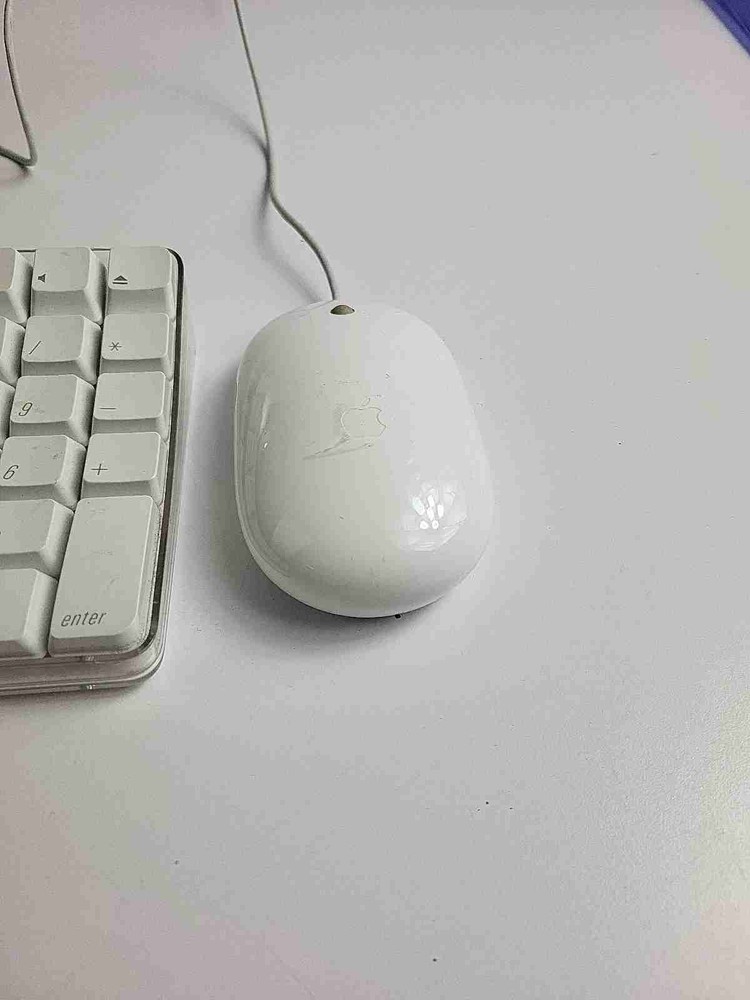 Apple Keyboard A1048 & Mouse A1152 - Wired USB
