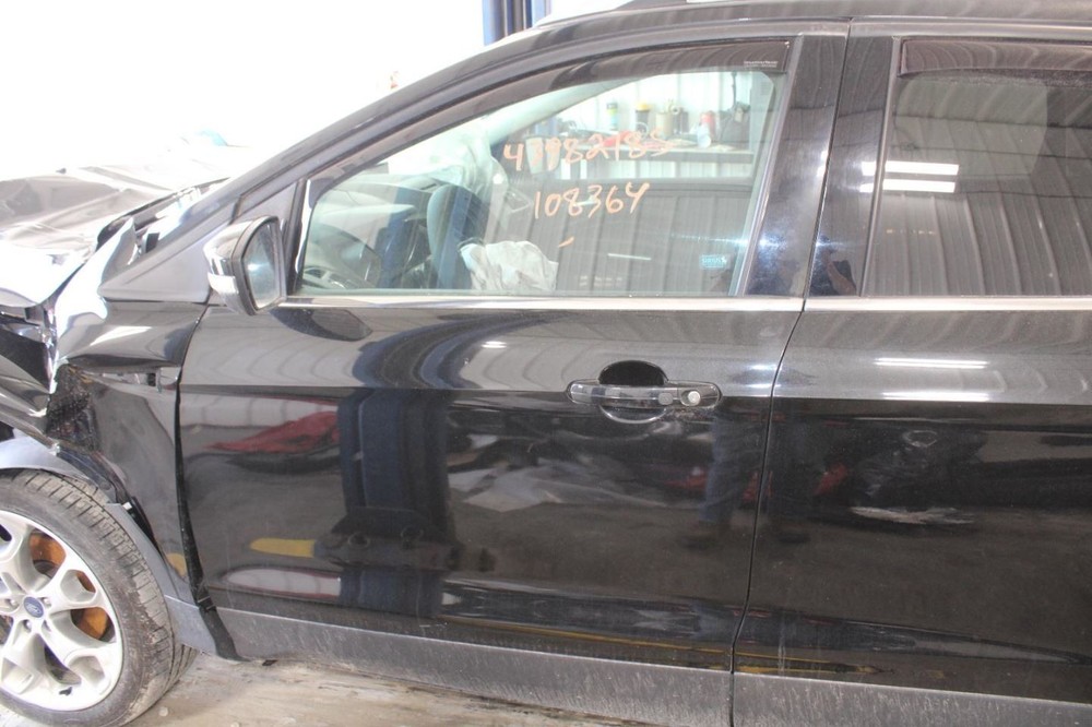 2015 Ford Escape 8 Screen Display OEM Used - Reprogramming Required