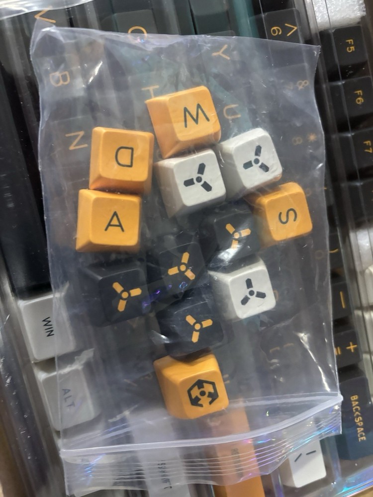 MaxKey Virtual War SA Profile Keycaps