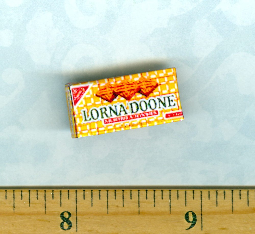 Dollhouse Miniatures Size Shortbread Cookie Box