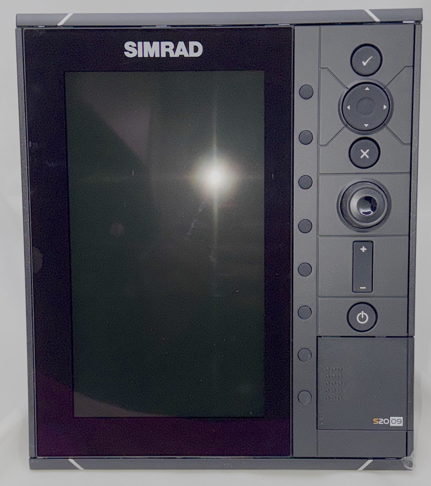 Nice SIMRAD S2009 9" Portrait Commercial Fishfinder