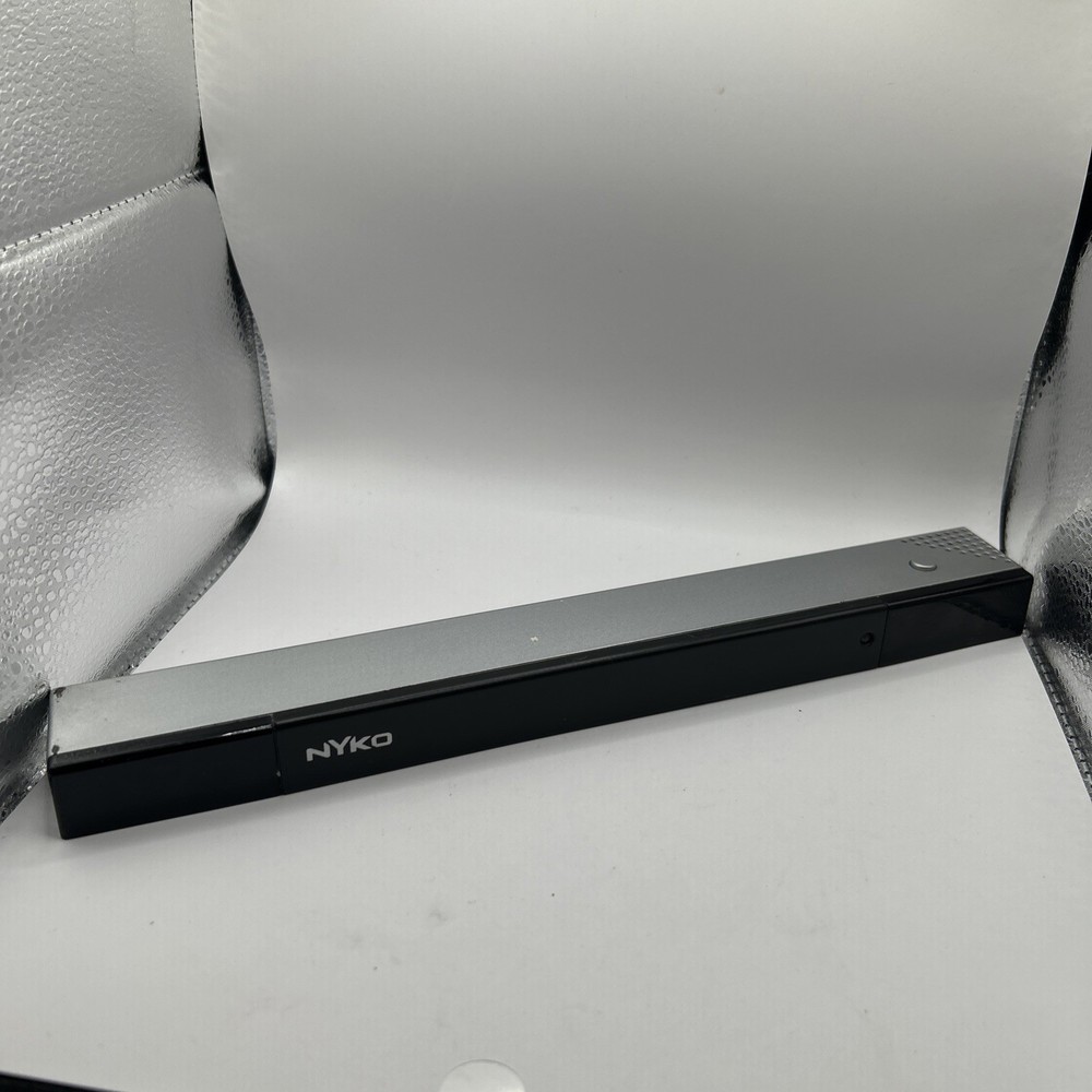 NYKO 87005-E14 Wireless Sensor Bar for Nintendo Wii Game Console