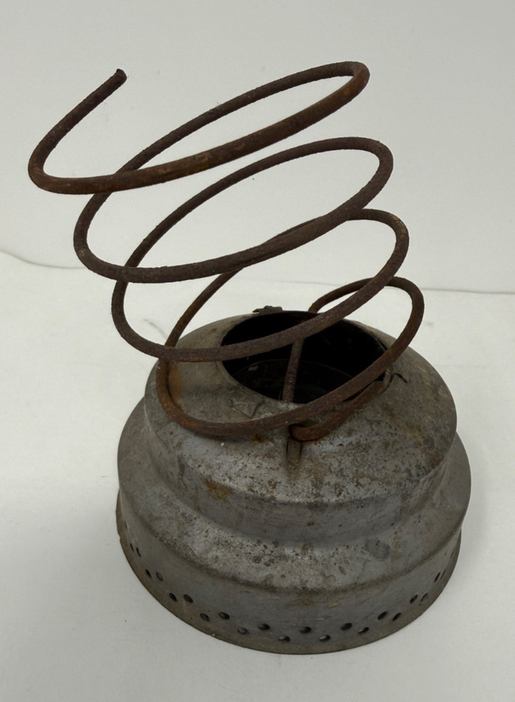 original Dietz 999 short globe railroad lantern globe retainer & spring