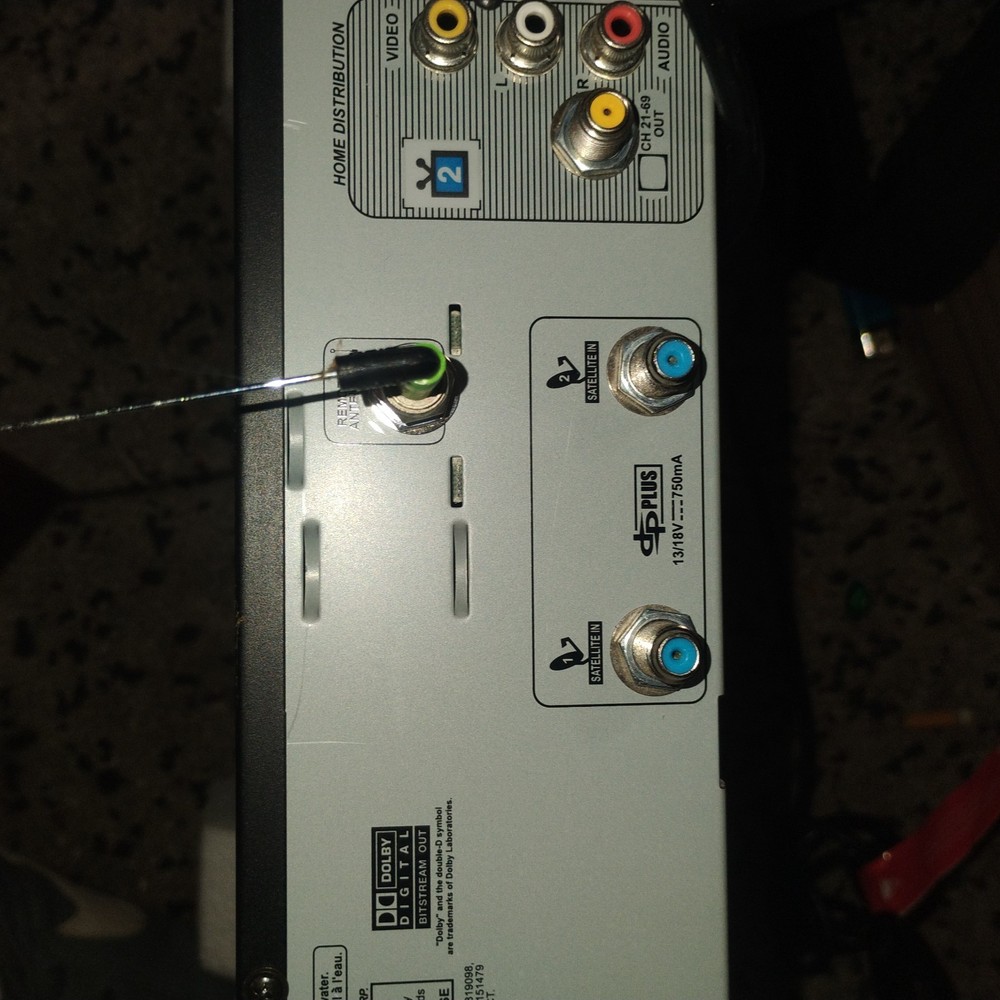 Dish Network 625 Dual Tuner DVR Receiver | Tested Power On | With Cables & Split