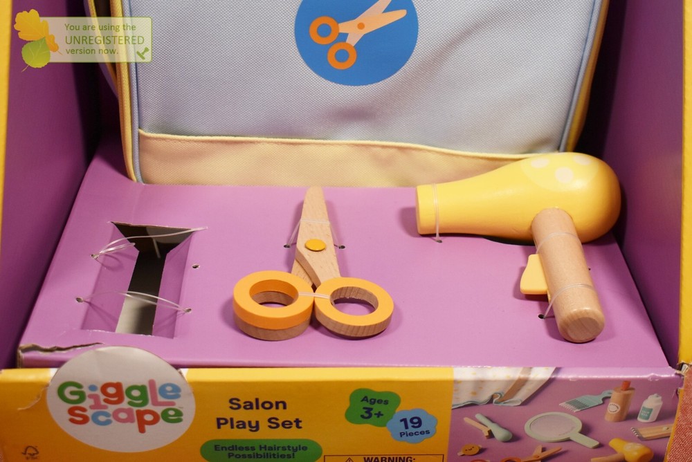 Gigglescape Salon Play Set (Missing Accessories)