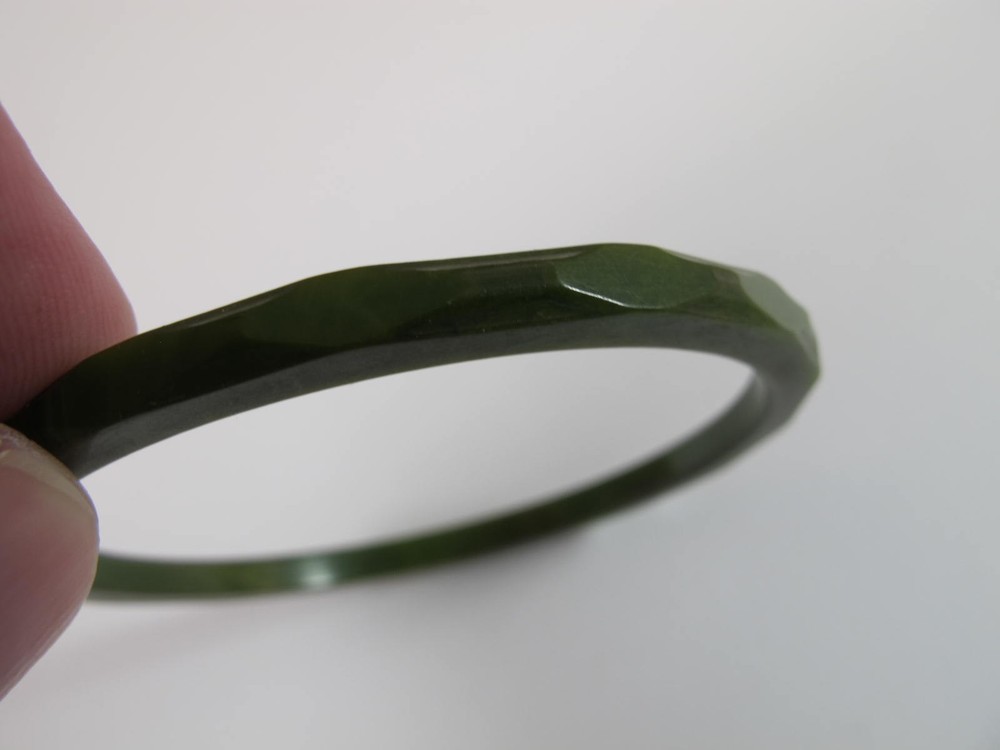 GREEN TESTED BAKELITE BANGLE BRACELET