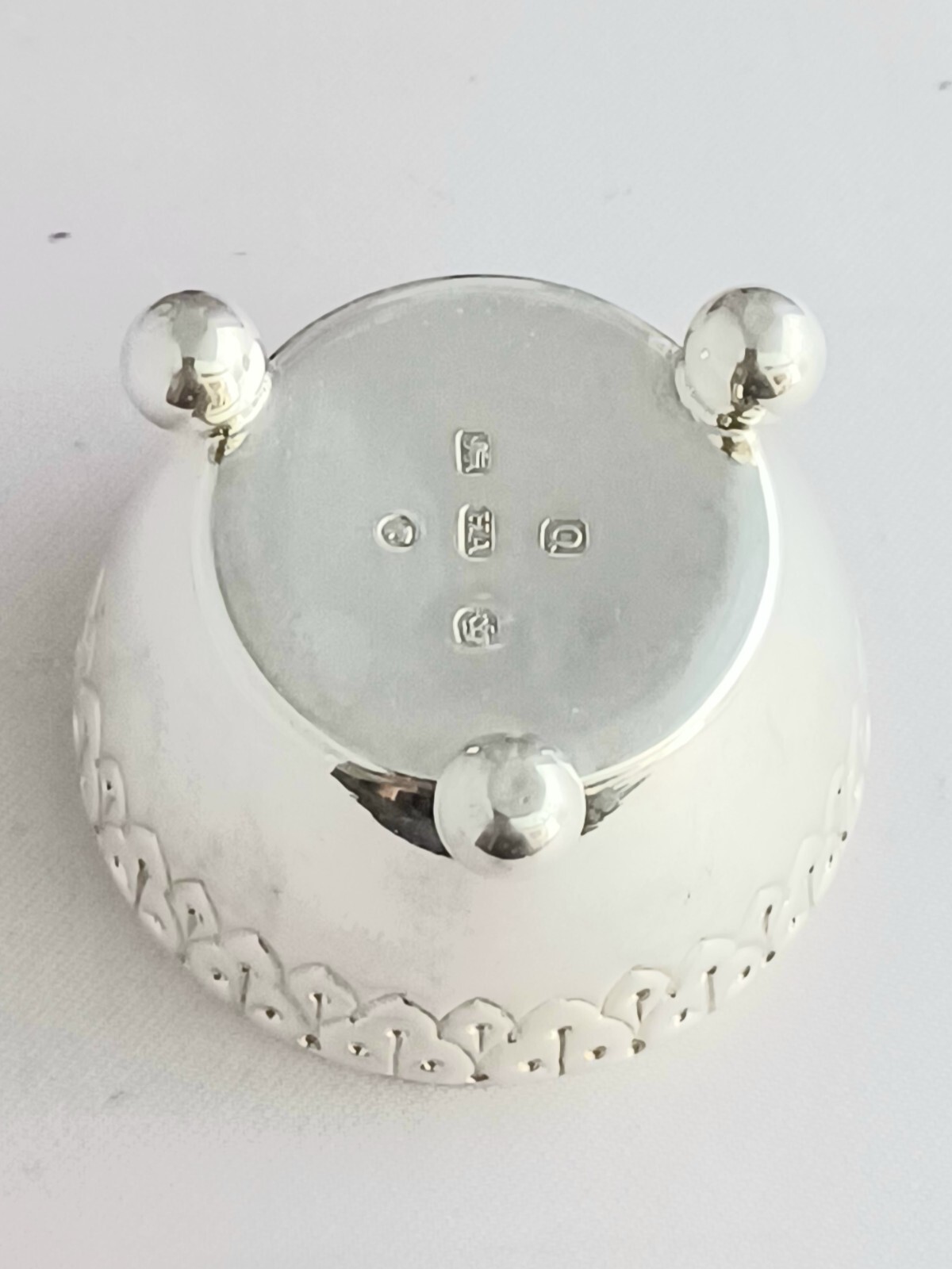 Victorian Sheffield Sterling Atkins Brothers 1883 Footed Decorated Salt Cellar