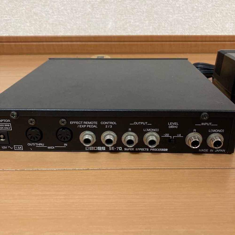 Boss SE-70 SE70 Multi Super Effects Processor