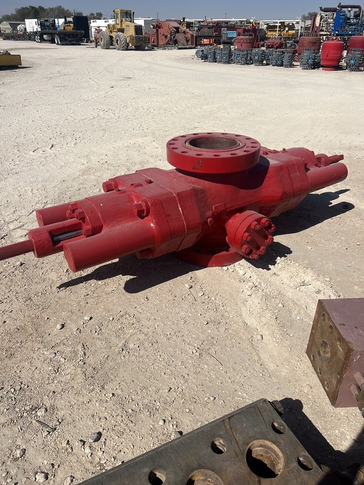Cameron 13-5/8 5000 Psi Single Bop