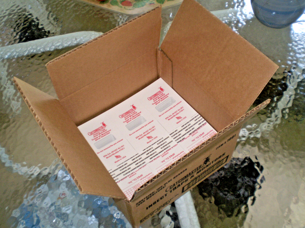 Insect Bug Roach Sticky Trap Qty 300 (Full Box)