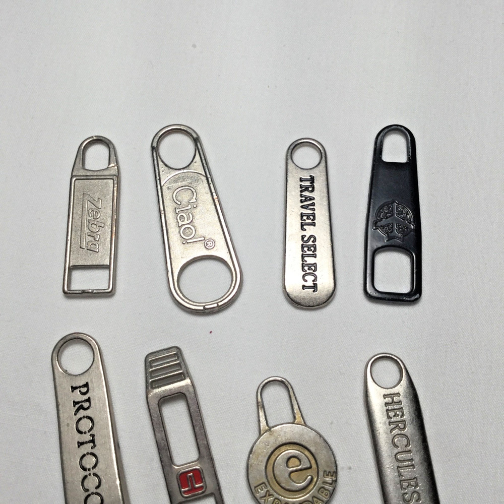 Eight Replacement Zipper Pulls Tabs for Suitcases Luggage Weekender Bag Pull Tab
