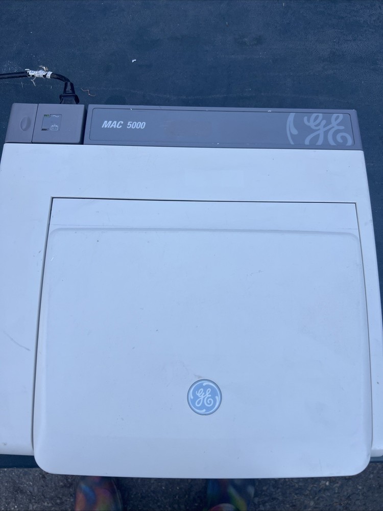 GE Mac 5000 Powers On Sold As Is