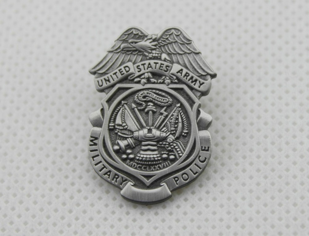US MP lapel pin